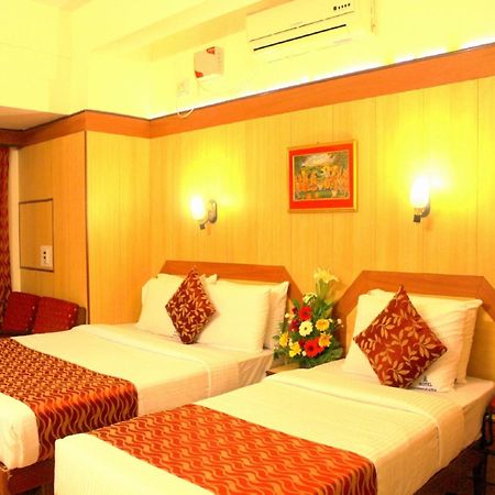 Hotel Swagath Bangalore Bagian luar foto