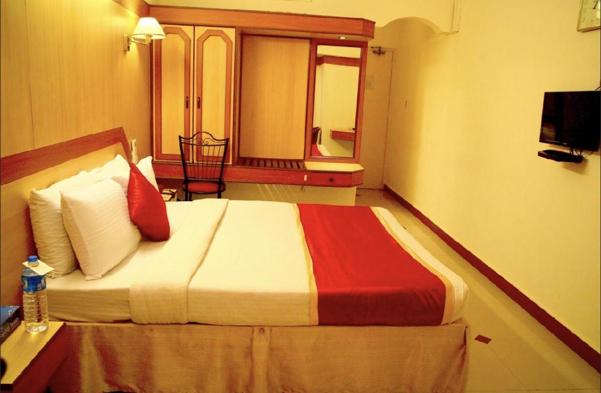 Hotel Swagath Bangalore Bagian luar foto