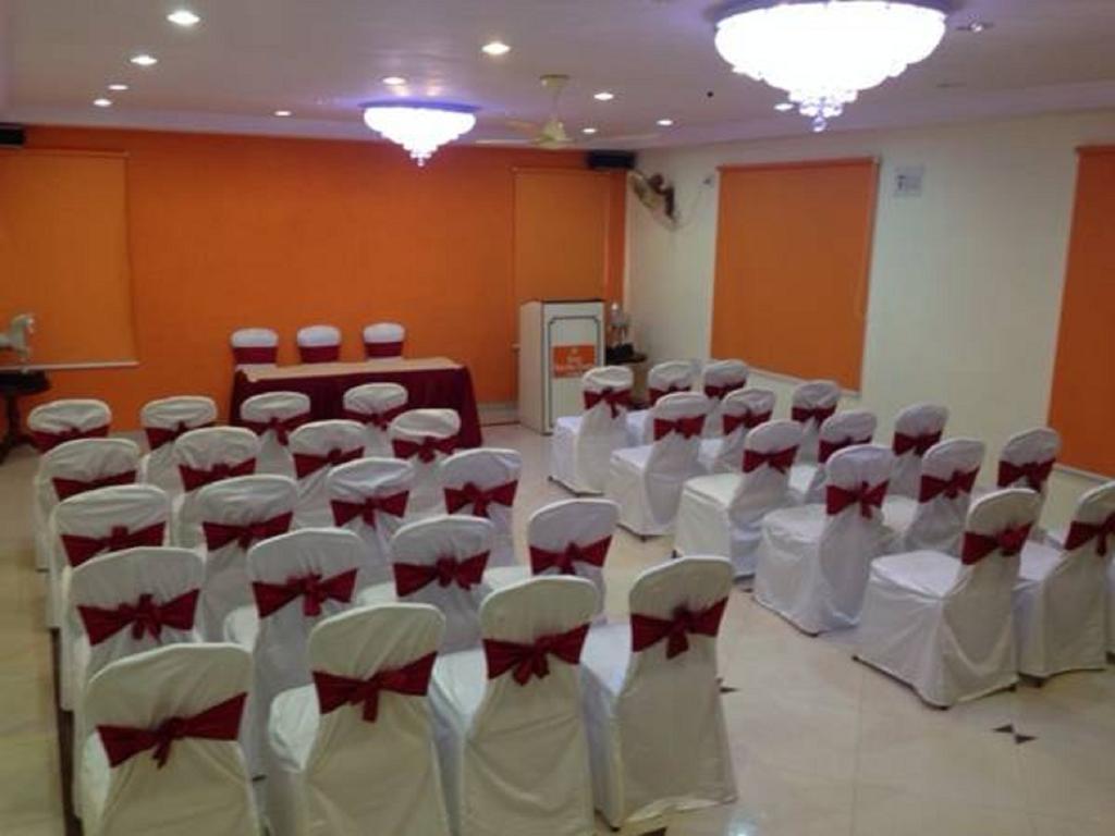 Hotel Swagath Bangalore Bagian luar foto