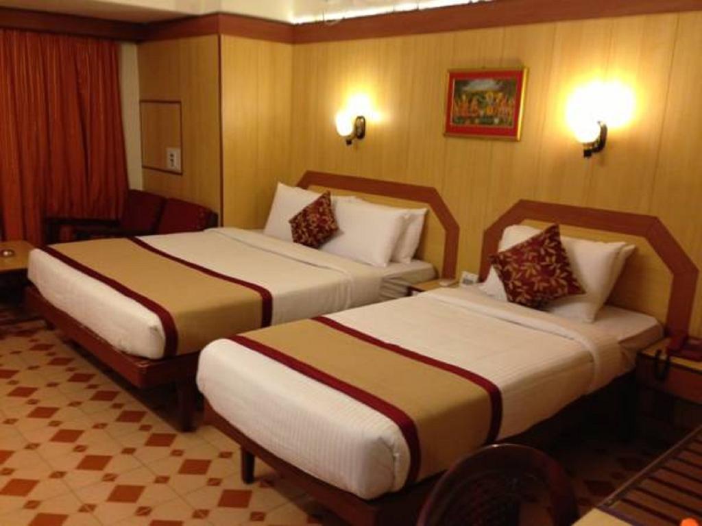 Hotel Swagath Bangalore Bagian luar foto