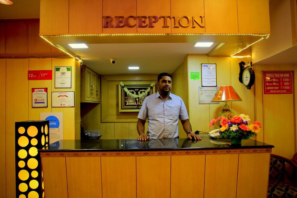 Hotel Swagath Bangalore Bagian luar foto