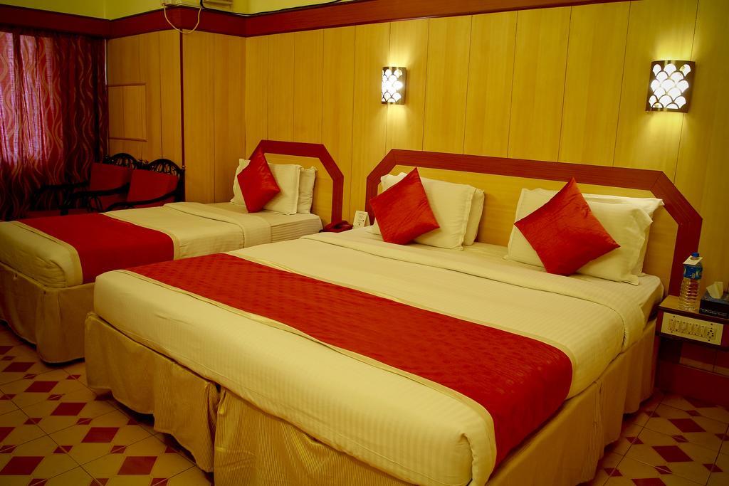 Hotel Swagath Bangalore Bagian luar foto