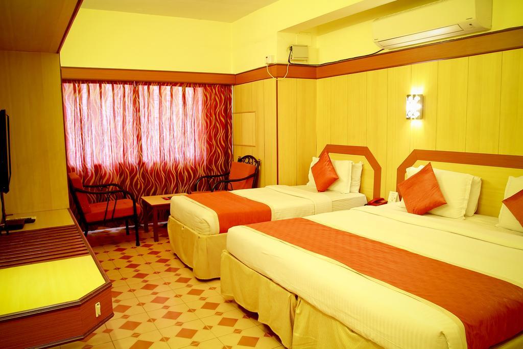Hotel Swagath Bangalore Bagian luar foto