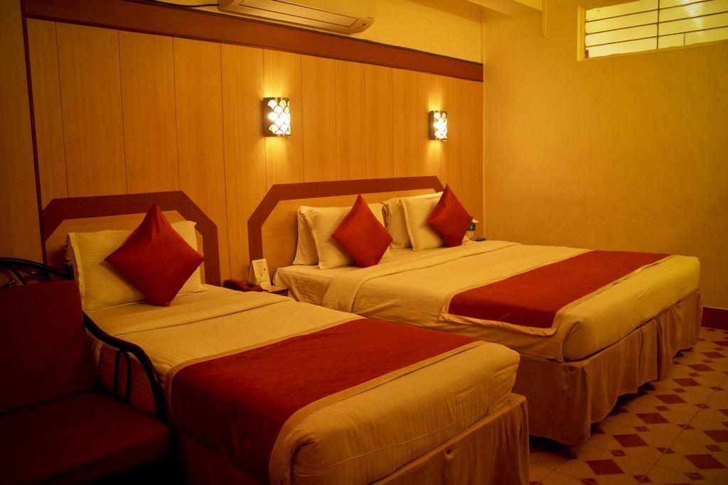 Hotel Swagath Bangalore Bagian luar foto